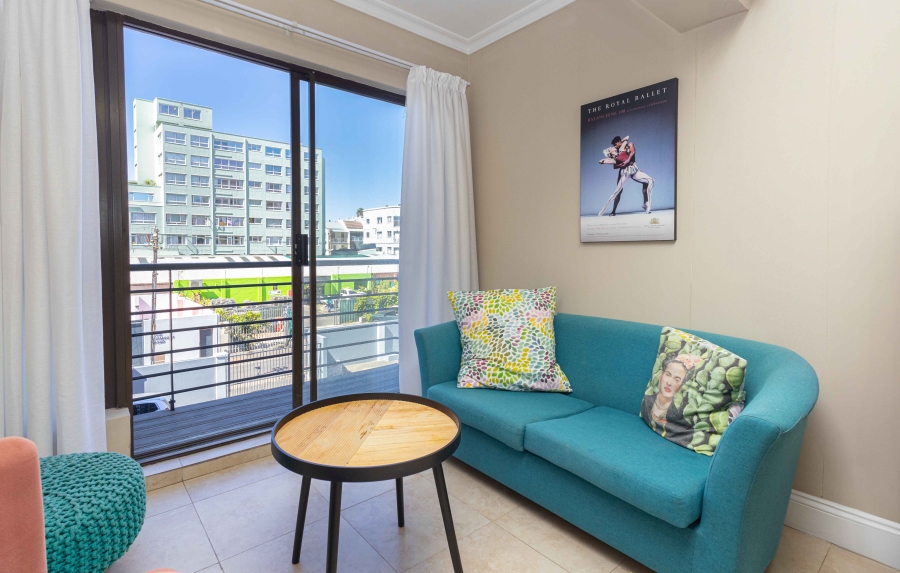 To Let 1 Bedroom Property for Rent in Sea Point Western Cape